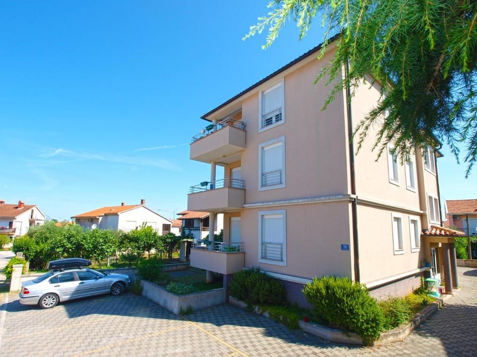 Apartments Majda 1932 Apartment in Fažana