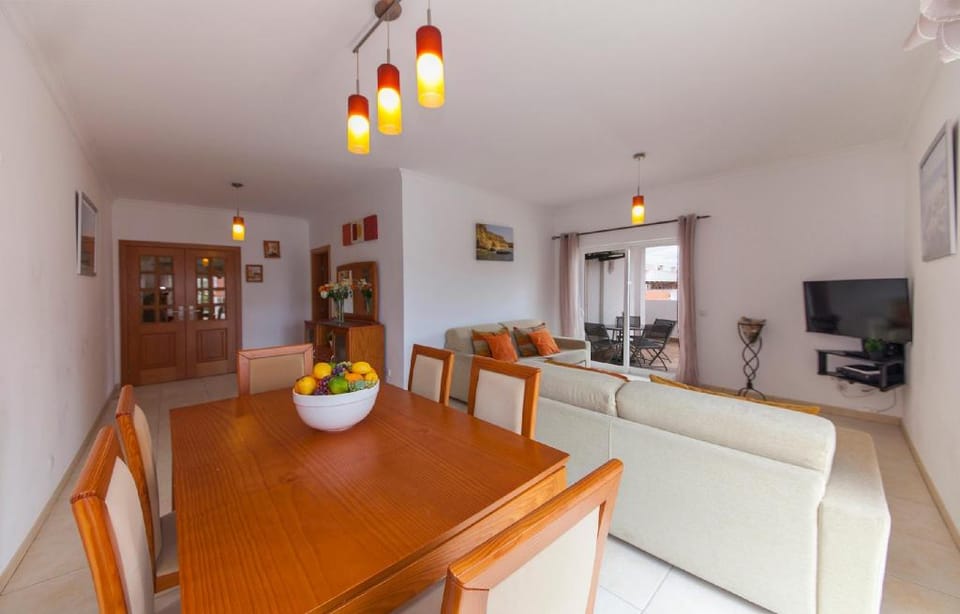 B41 - Windmill Modern with Pool Apartment in Lagos