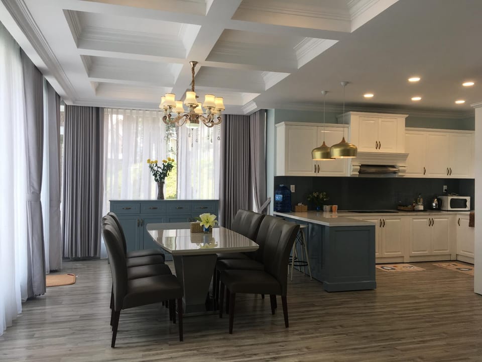 Da Lat Luxury Lake View Luis Villa Villa in Dalat
