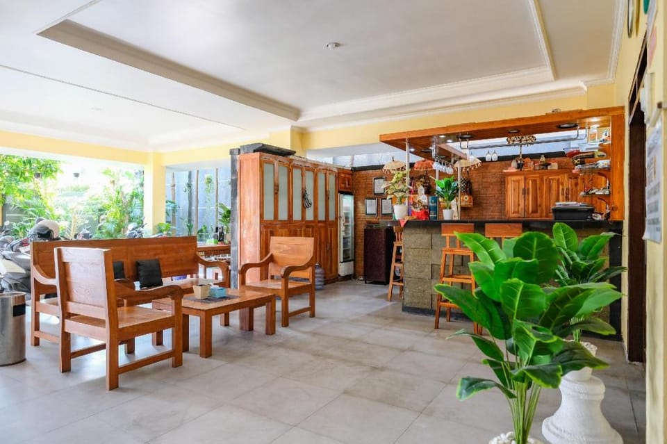 RedDoorz @ Kerta Dalem Sidakarya Bed and Breakfast in Denpasar