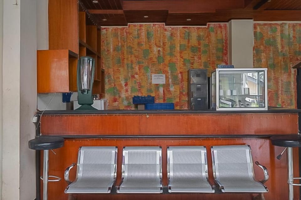 RedDoorz Plus @ Cibogo Puncak 3 Hotel in West Java