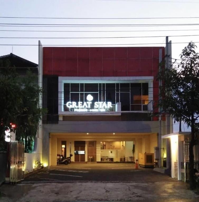 Great Star Premium Homestay Hotel in East Java