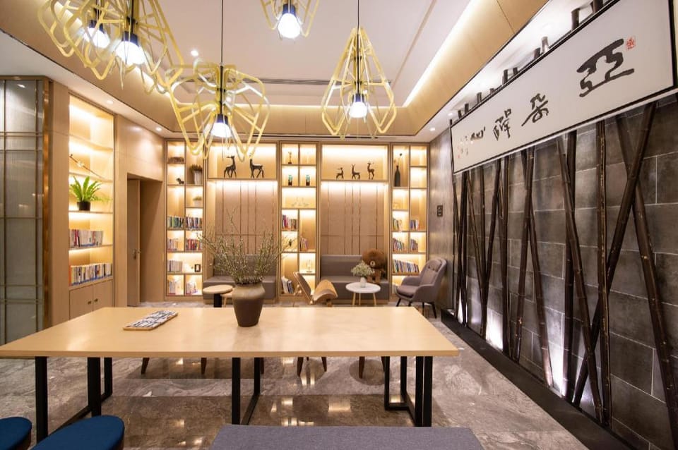 Atour Hotel Kunming Dian Lake Hotel in China