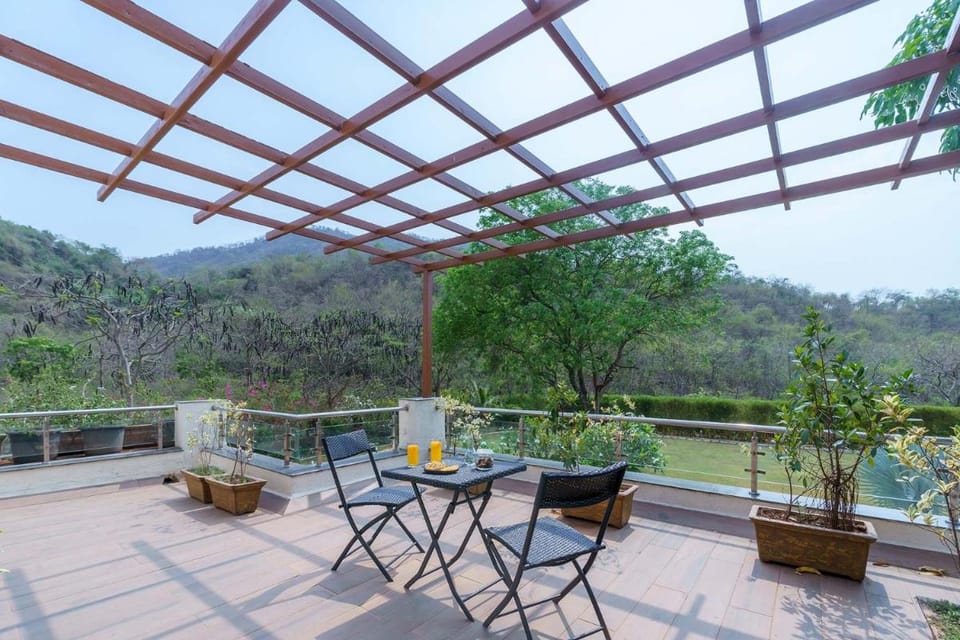 The Leaf by StayVista - An enchanting escape offering a pool, terrace, lush lawn, contemporary interiors, and indoor games Villa in Maharashtra