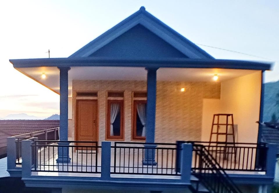 Homestay Anggun Bromo Villa in East Java