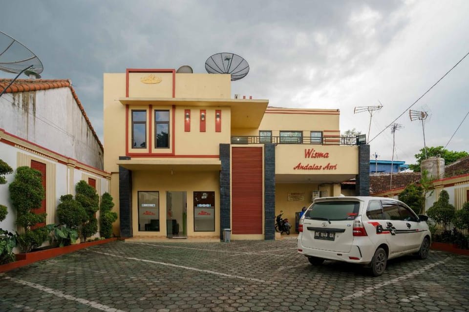 RedDoorz @ Andalas Asri Lampung Hotel in Indonesia