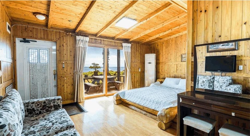 Long Beach Pension Hotel in South Korea
