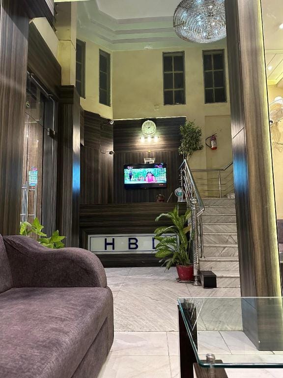 Hotel Blue Diamond Apartment in Varanasi