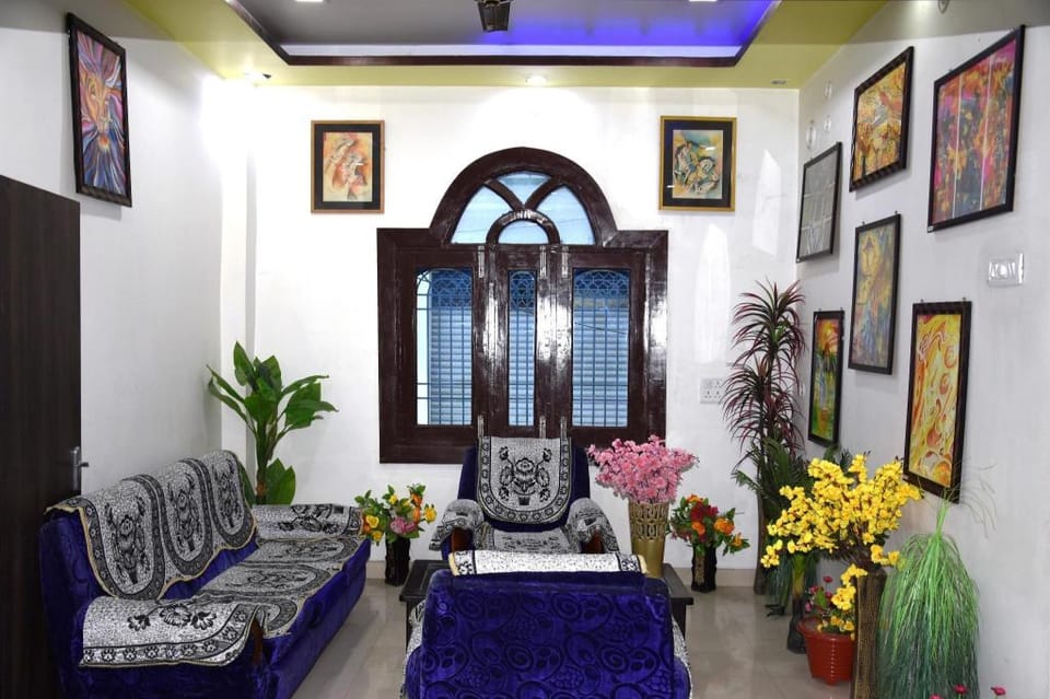 Royal Guest House Hotel in India