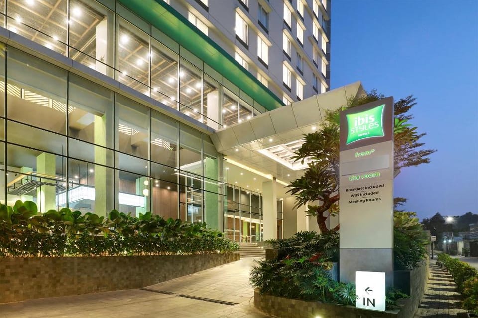 ibis Styles Jakarta Simatupang Hotel in South Jakarta City