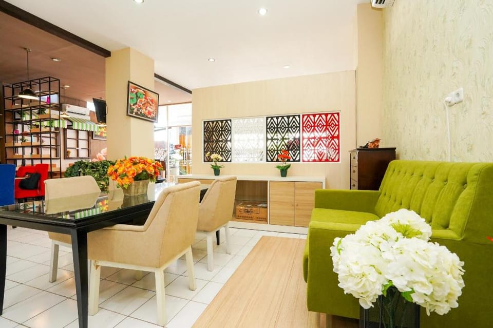 Hotel O Surabaya near Surabaya Town Square formerly Kupang Gunung Residence Hotel in Surabaya