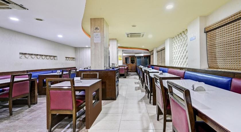 Super Townhouse OAK Hotel Belsons Taj Mahal Hotel in Secunderabad