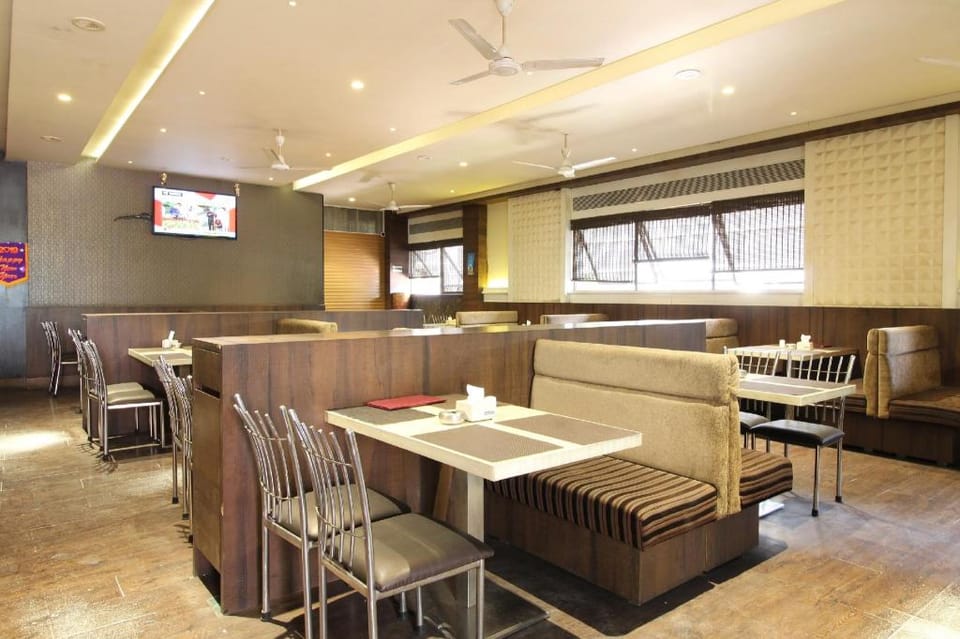 Hotel O New Pune Hotel in Maharashtra