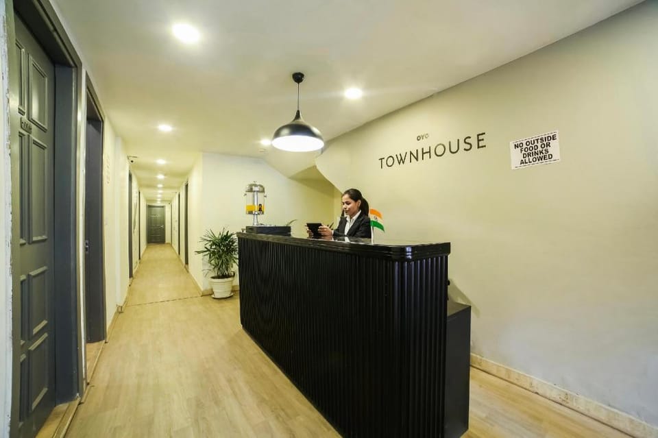 Super Hotel O Nawada Metro Hotel in Delhi