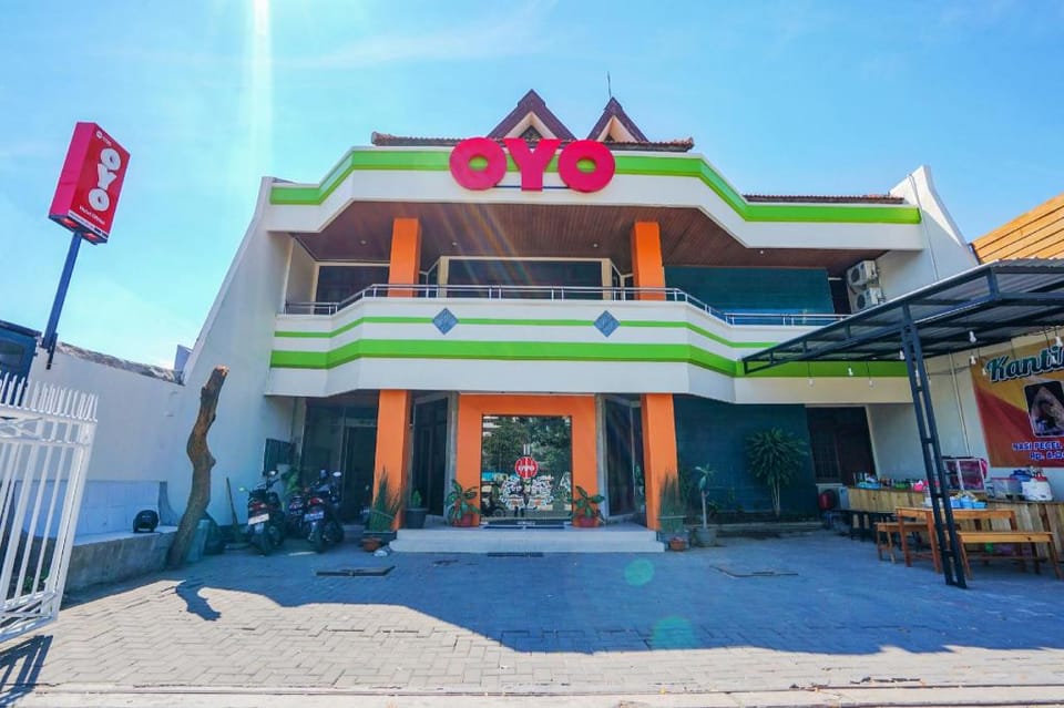 Hotel O Dibino Hotel in Surabaya