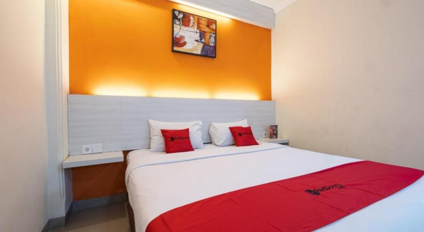 RedDoorz Plus @ Hotel Alden Makassar Hotel in Indonesia