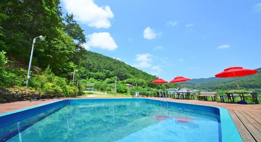 Tongyoung Macaio Pension Vacation rental in South Korea