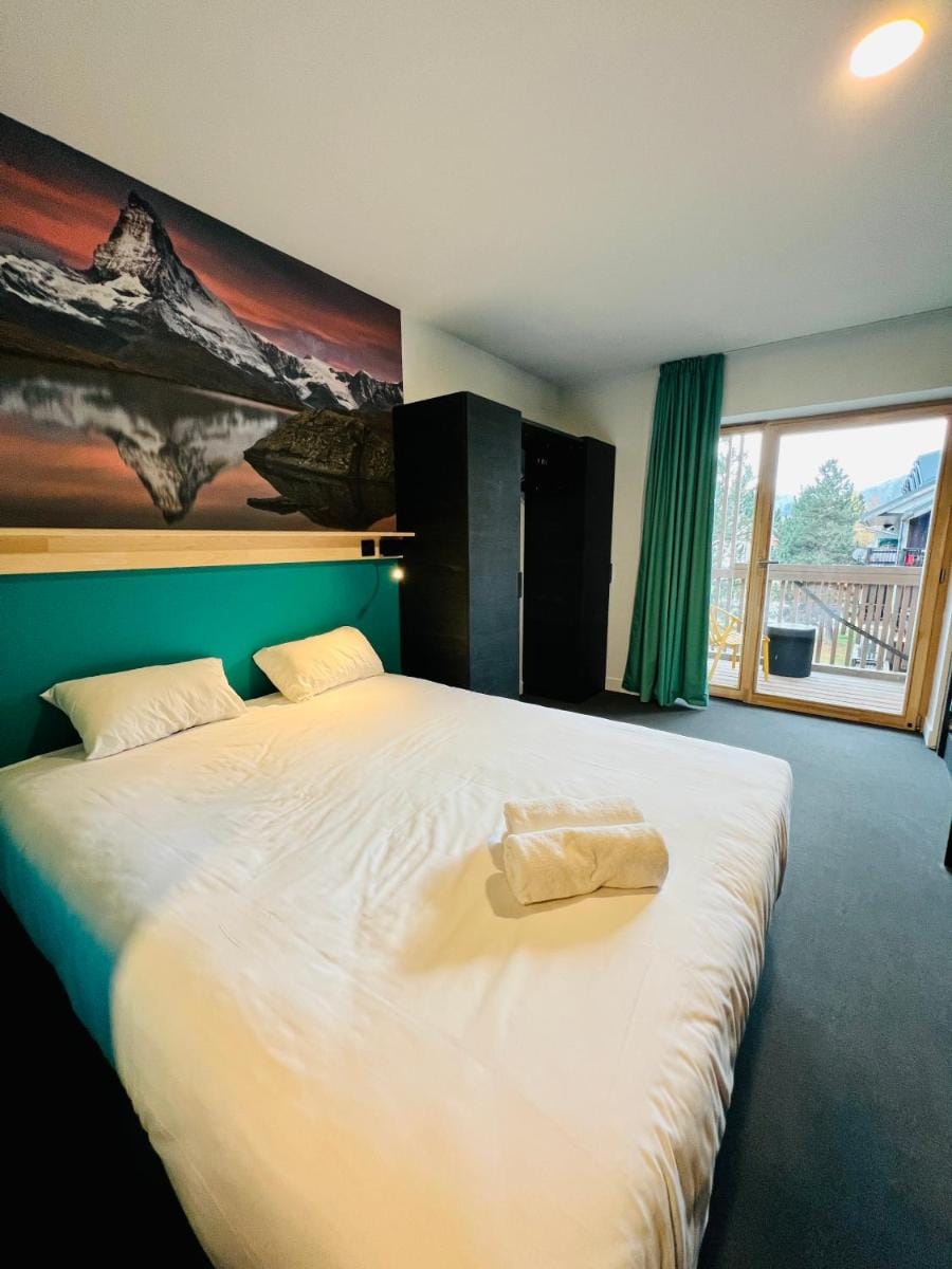The People - Les 2 Alpes Hotel in Les Deux Alpes