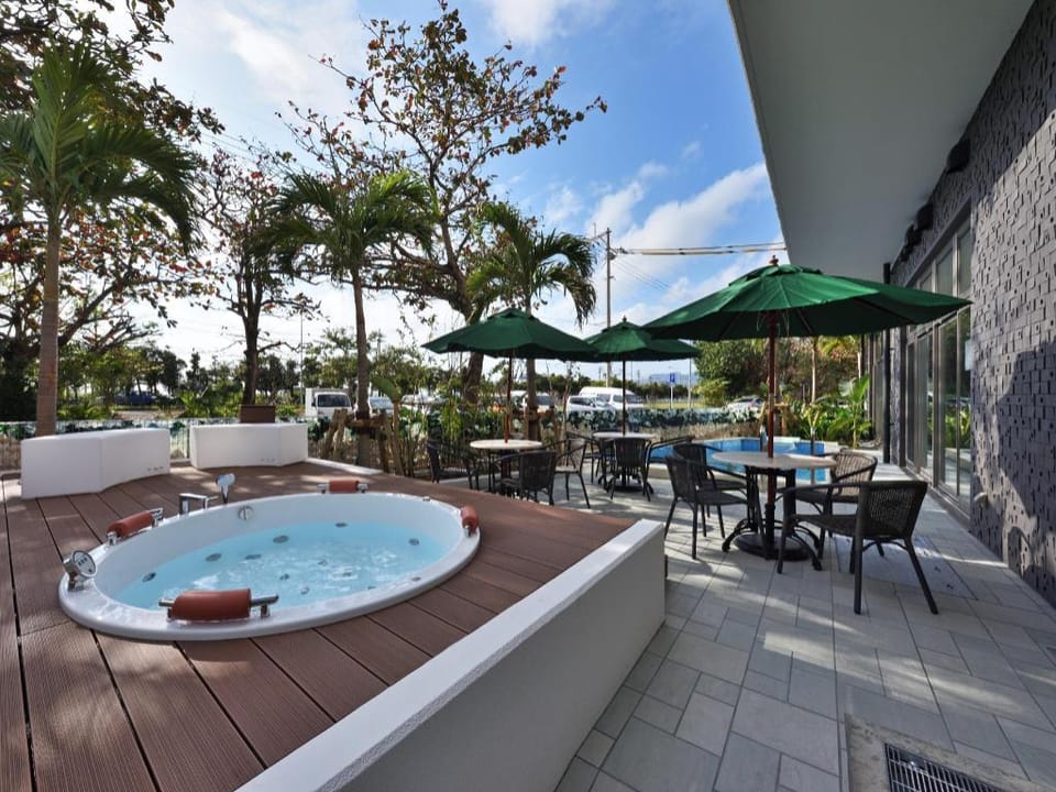 Green Rich Hotel Okinawa Nago (Artificial hot spring Futamata Yunohana) Hotel in Okinawa Prefecture
