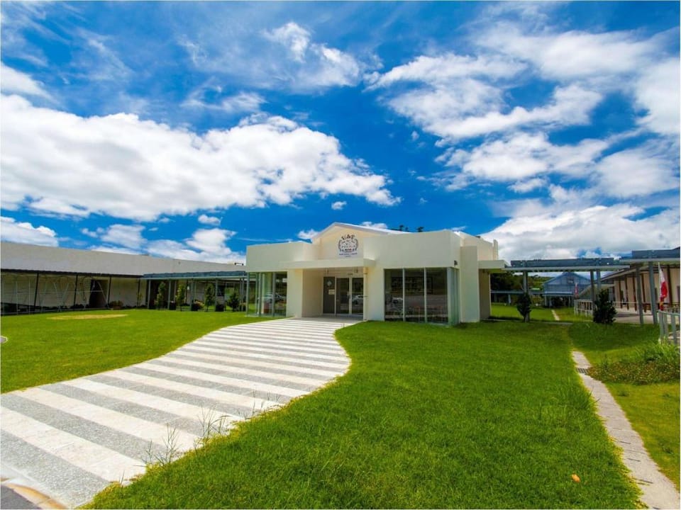 Green Rich Hotel Okinawa Nago (Artificial hot spring Futamata Yunohana) Hotel in Okinawa Prefecture