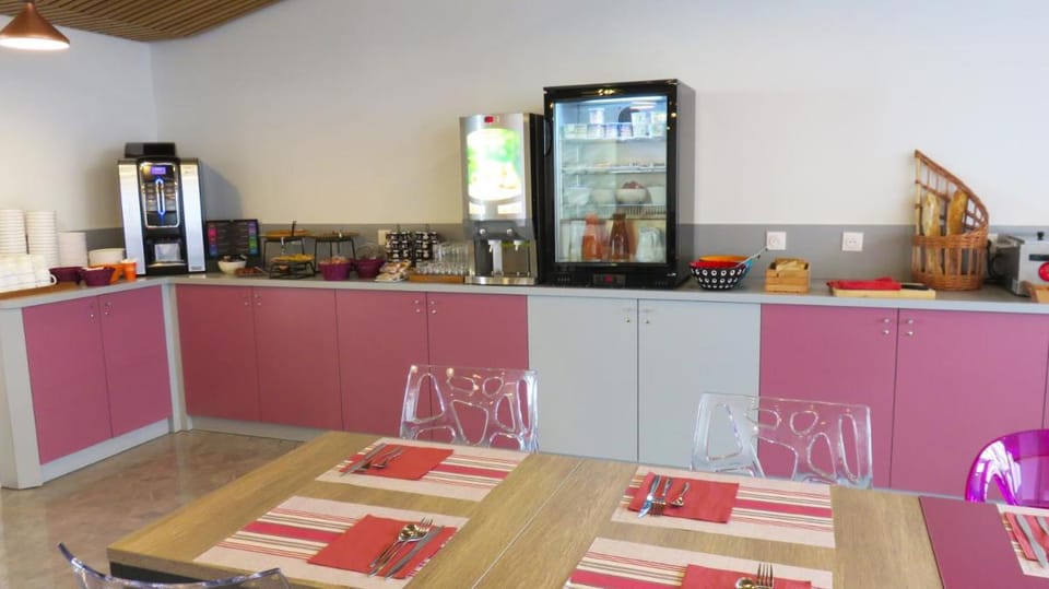 Appart-Hotel Mer & Golf City Bordeaux Lac Apartment hotel in Bordeaux