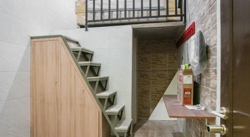 RedDoorz @ Panglima Polim 2 Bed and Breakfast in South Jakarta City
