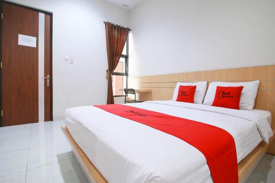 RedDoorz Syariah near Universitas Jenderal Soedirman Bed and Breakfast in Indonesia