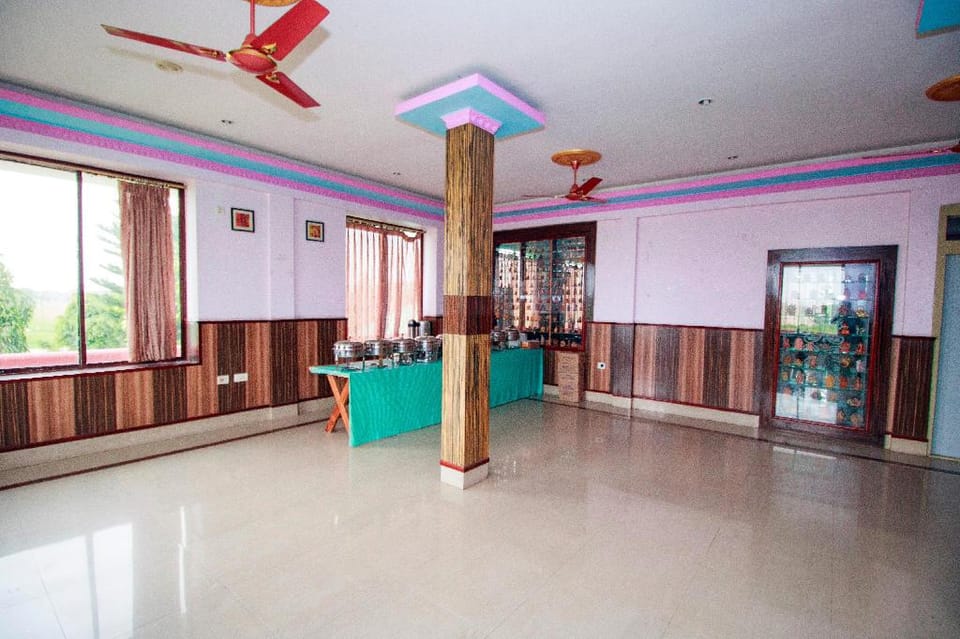 Green Ashiyana Palace Hotel in India