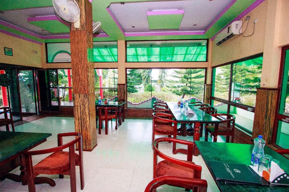 Green Ashiyana Palace Hotel in India