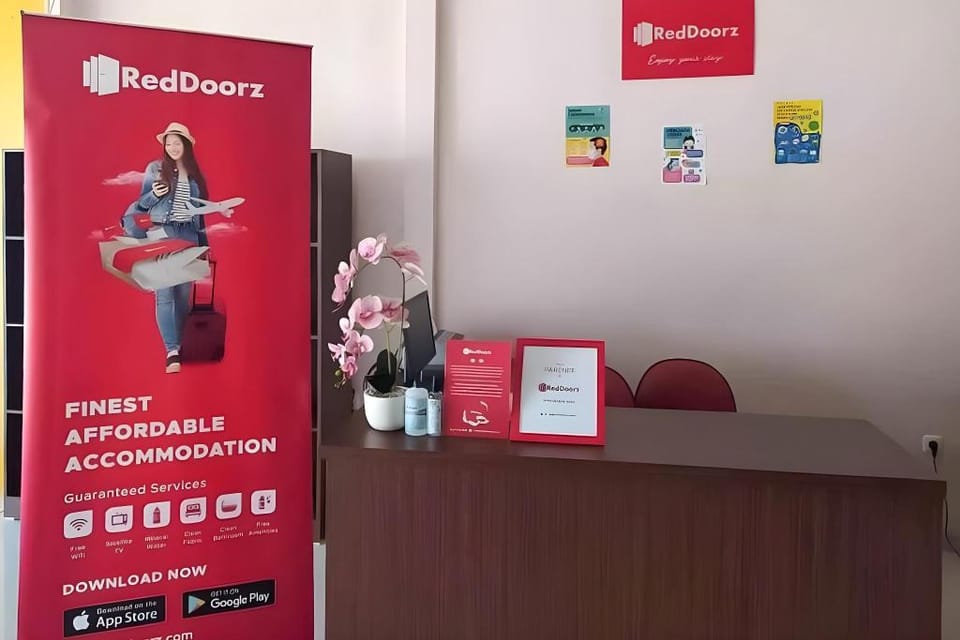 RedDoorz near Universitas Widyagama Malang Bed and Breakfast in East Java