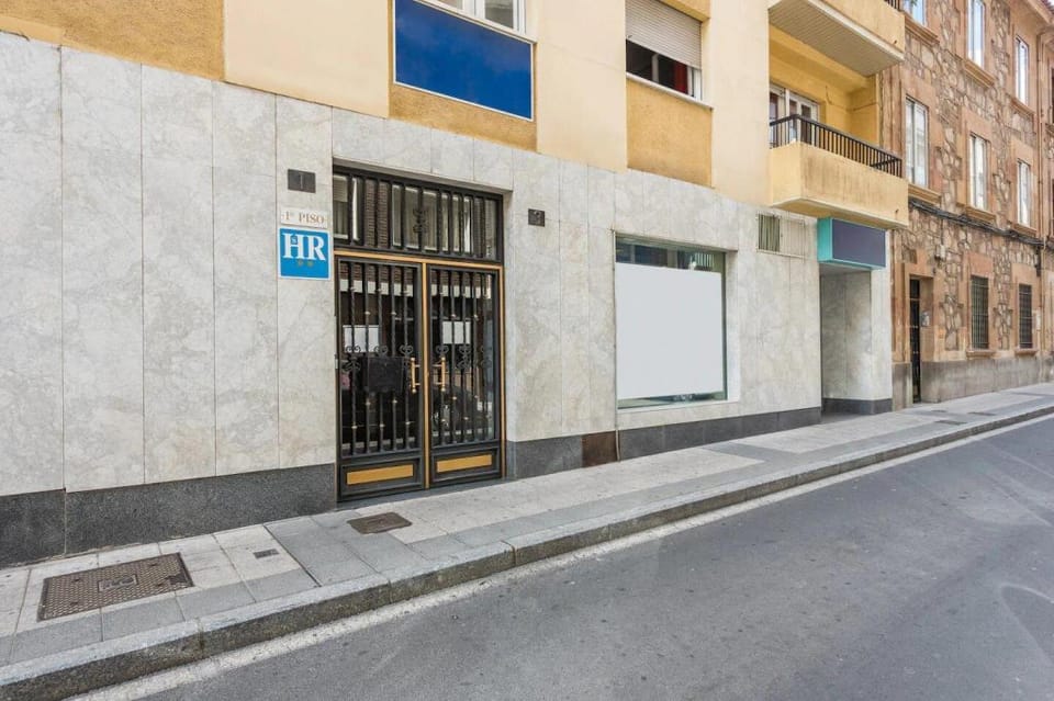 OYO Hostal Uria Hotel in Salamanca