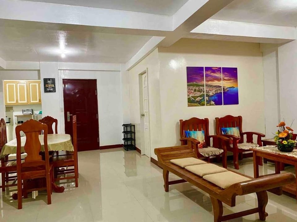 Vacation House in Baguio with Amazing Sunset Views Apartment in Baguio