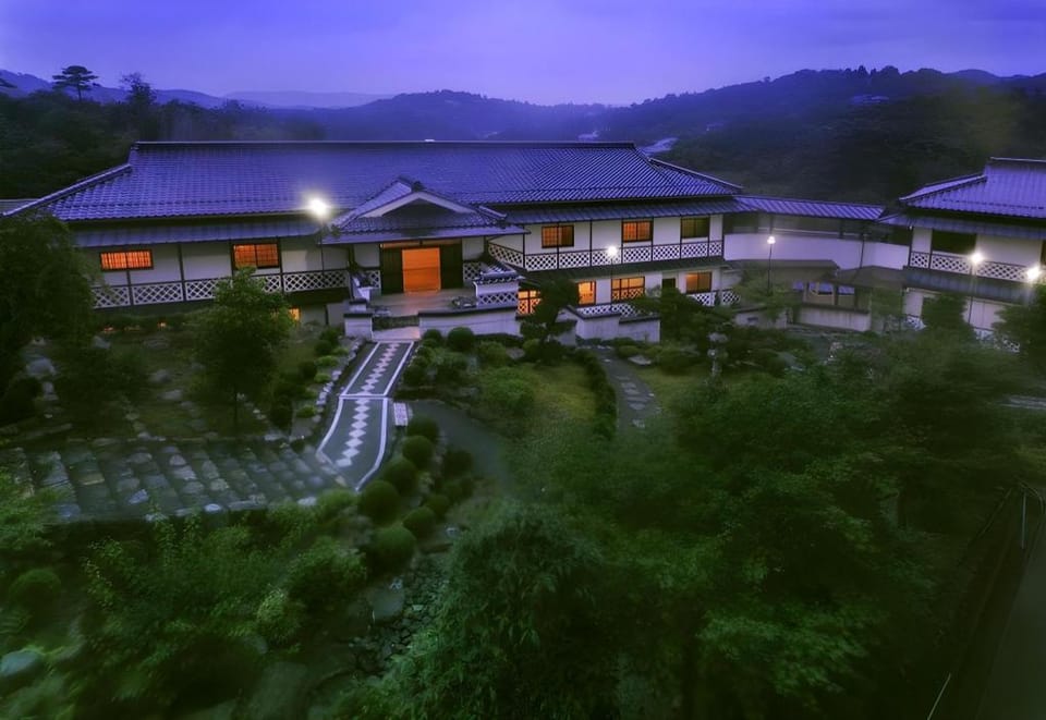 Yunogo Onsen HOTEL YUNOMORI BISYUNKAKU Ryokan in Japan