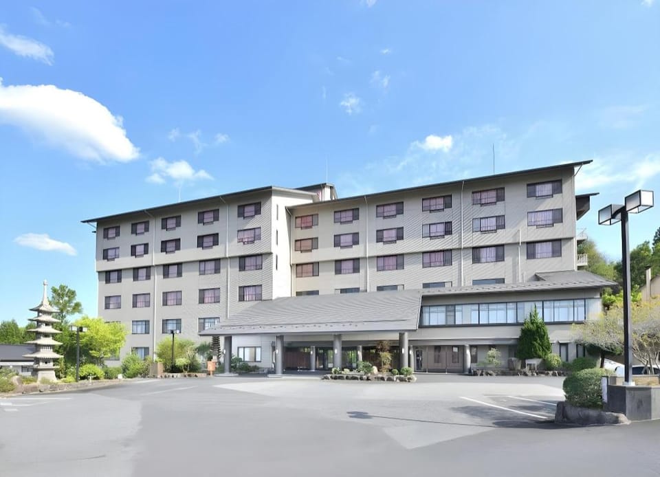 Yunogo Onsen HOTEL YUNOMORI BISYUNKAKU Ryokan in Japan