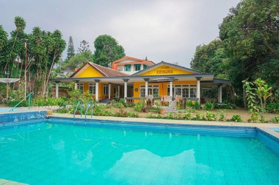 Kavio Resort near Taman Safari RedPartner Hotel in Cisarua