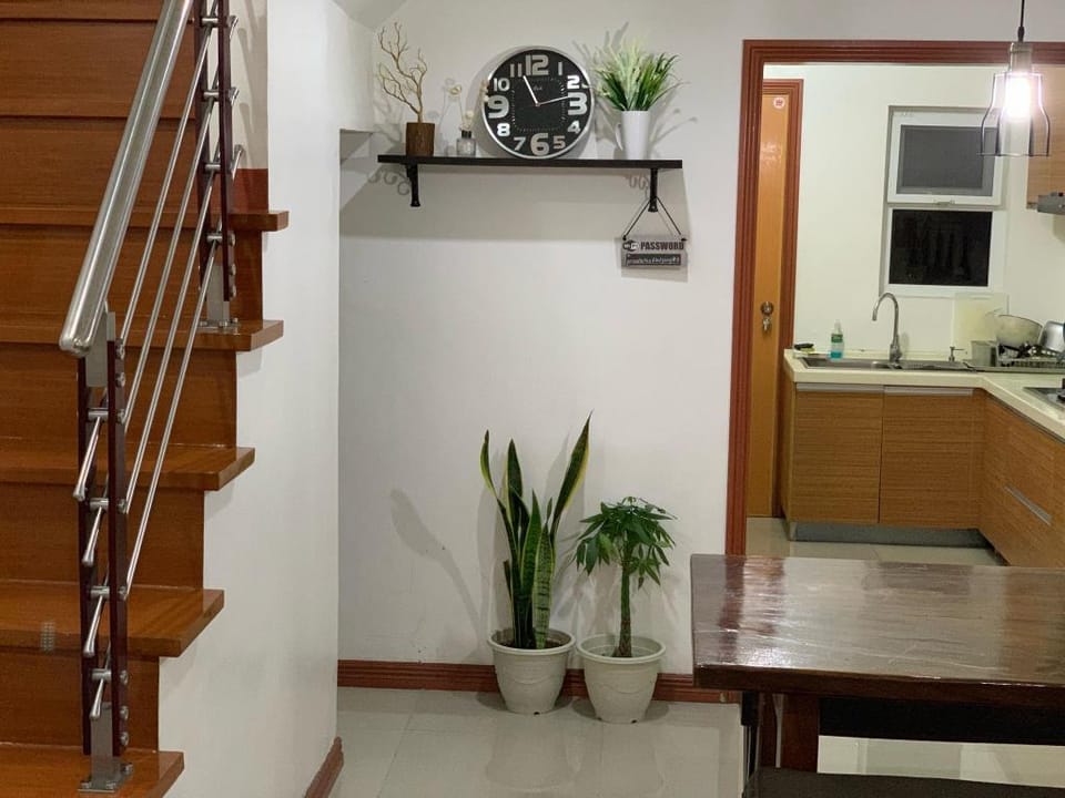 PRIVATE ROAD TOWNHOMES UNIT 3 - BAGUIO Vacation rental in Baguio