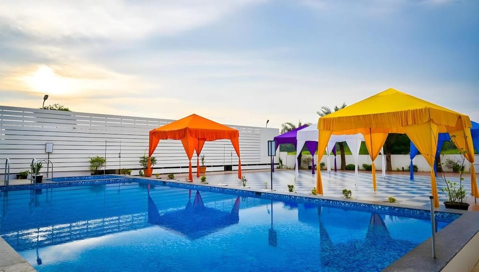 Hotel Laxmi Empire Hotel in Benaulim
