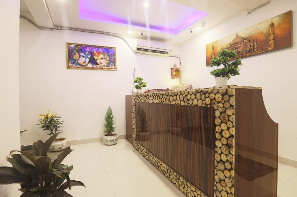 Hotel O By OYO Royal King Hotel in Delhi