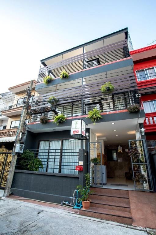 Nine Plus Loft (Guest House) Hotel in Bangkok