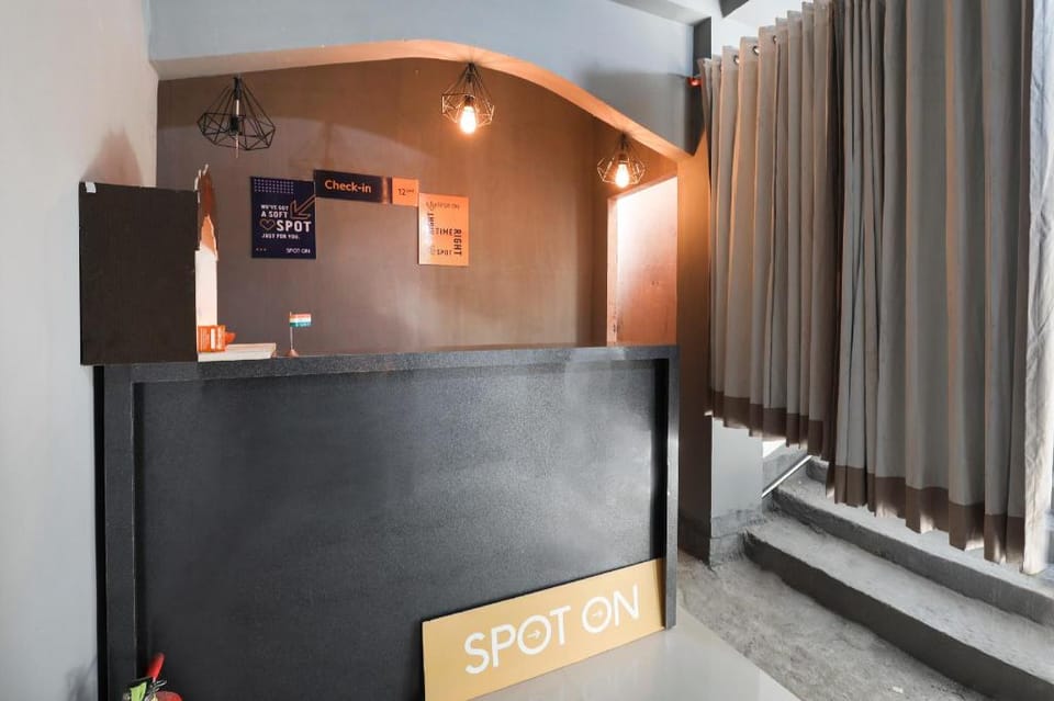 Super Townhouse Srm Kuppakonam Pudur Hotel in Coimbatore