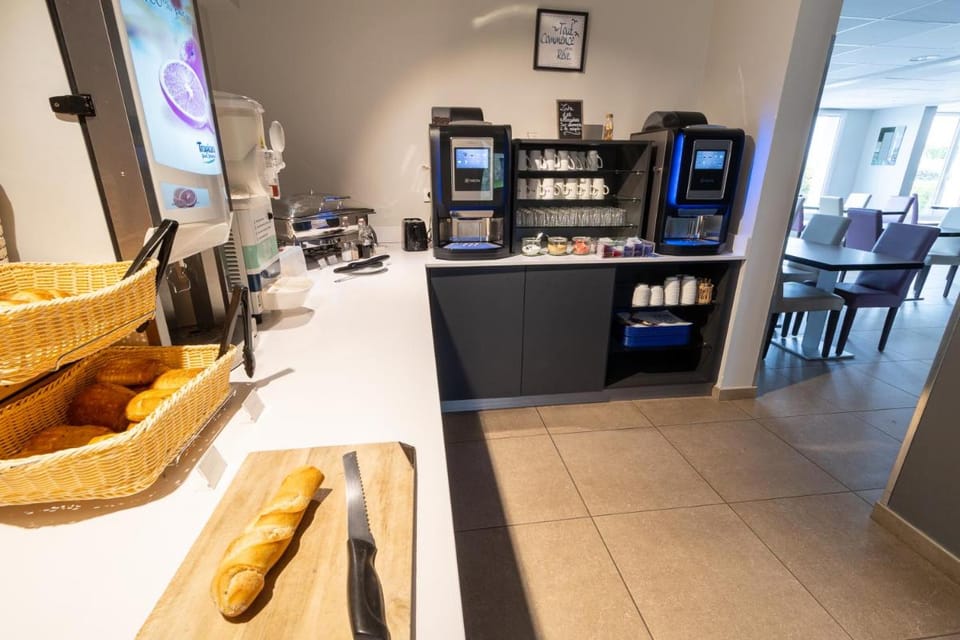 Kyriad Direct Auxerre - Appoigny Hotel in Bourgogne-Franche-Comté