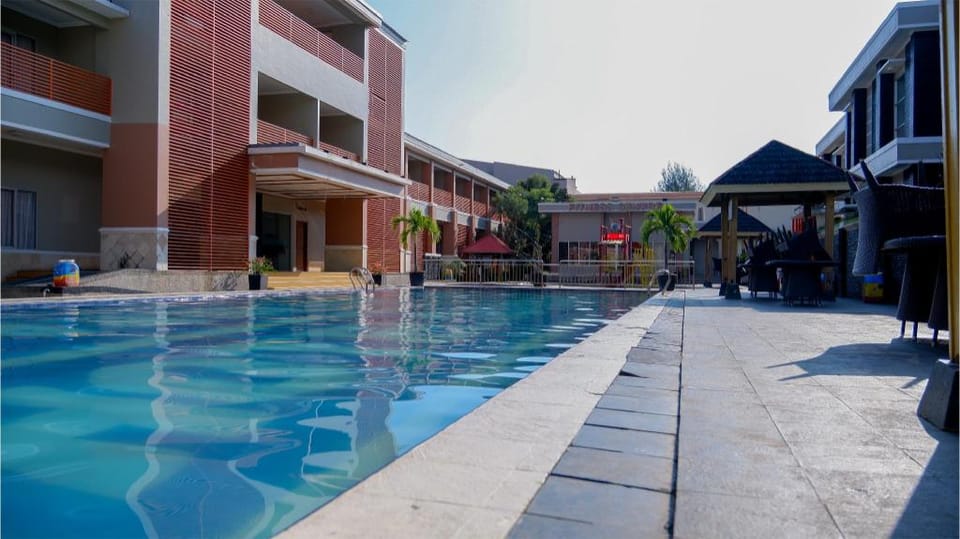 Sutan Raja Hotel & Convention Centre Kolaka Hotel in Indonesia