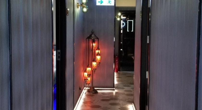 Star City Hotel Bed and Breakfast in Hong Kong