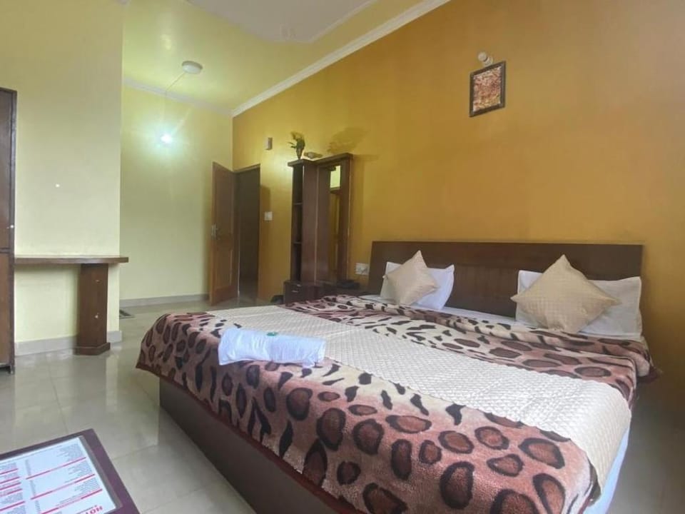 Pole Star Regency Hotel in Manali