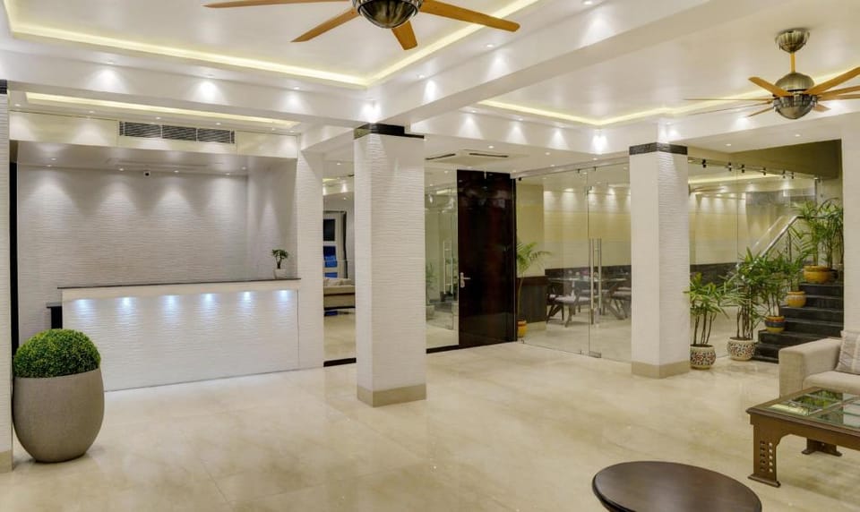 Treebo Premium The Crystal, Chinar Park Hotel in Kolkata