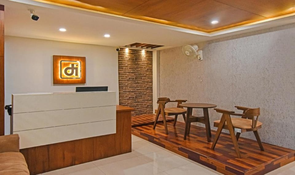 Itsy Hotels Deluxe Inn Hotel in Chennai