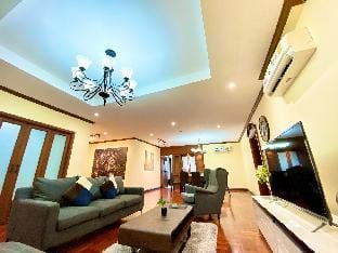 NT Place Sukhumvit Suites Apartment in Bangkok