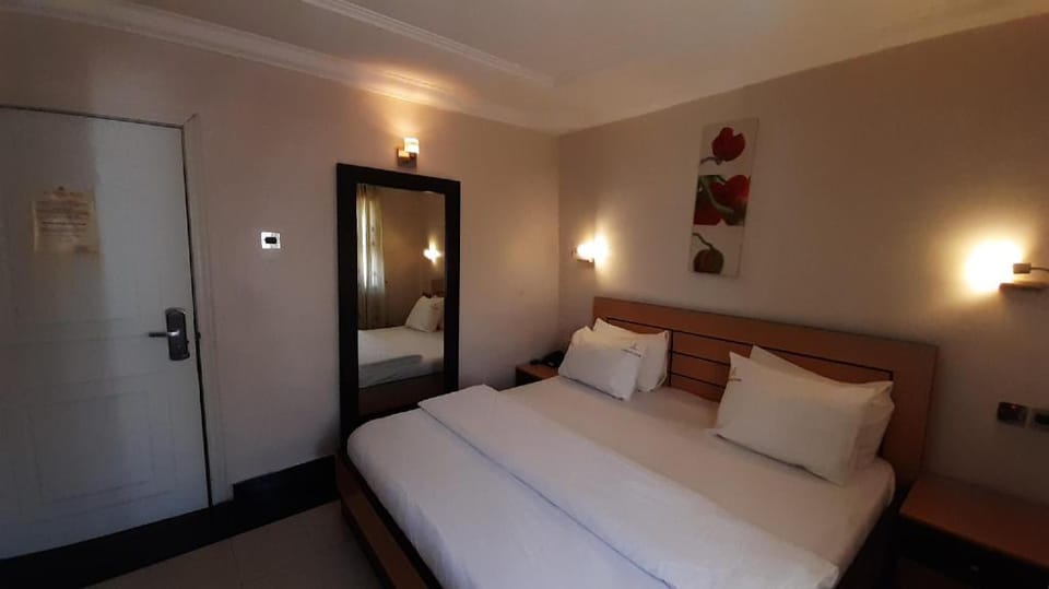 Top-Notch Suites and Apartments Hotel in Abuja