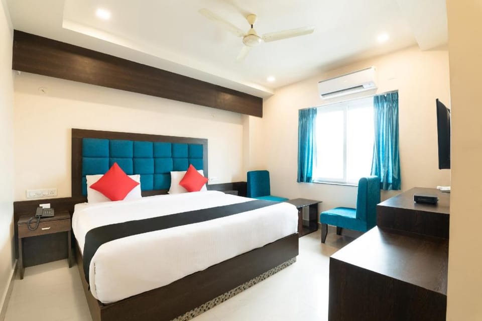 Capital O Seatree Hotel in Visakhapatnam
