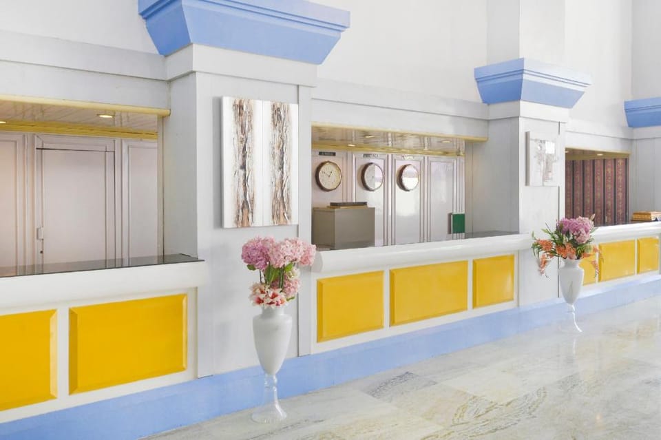 Townhouse Royal Palms Hotel - Daisy Hotel in Mumbai